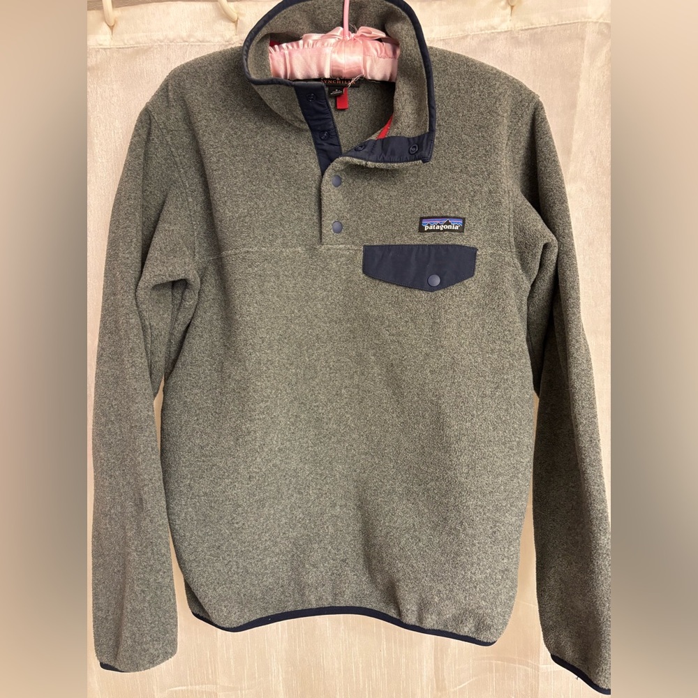 Patagonia pullover fleece